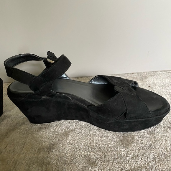 Stuart Weitzman heels - Picture 6 of 6